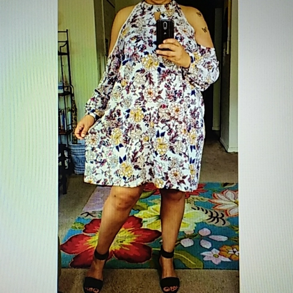 Boohoo Cold Shoulder Floral Shift Dress
